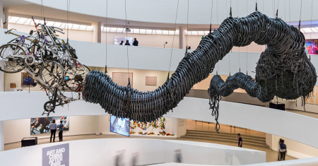 At the Guggenheim in New York then at SF Moma: China and its Art are the centre of the world