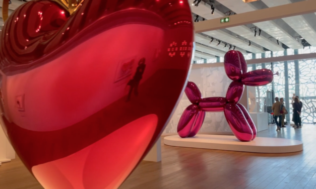 Jeff Koons in Marseille like you’ve never seen him before