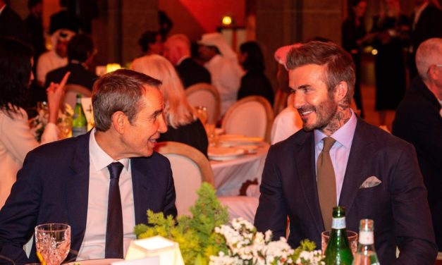 Jeff Koons and David Beckham: the unexpected encounter in Doha