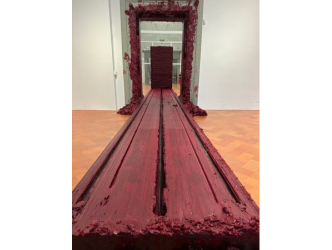 Anish Kapoor: blood, illusions and “l’origine du monde”. A new exhibition in Florence