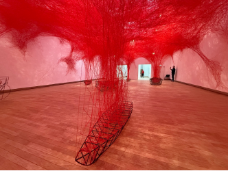 Chiharu Shiota at the New Grand Palais: She Uses Kilometers of Thread For Healing